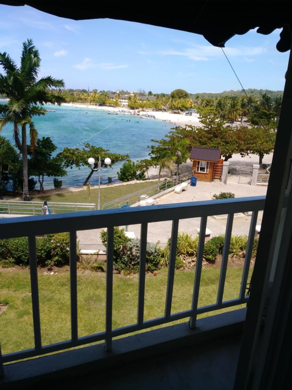 Fisherman'S Point Holiday Ocho Rios Exterior photo